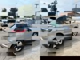 Used 2022 Ford Edge SE image 3