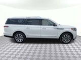 Used 2023 Lincoln Navigator L Reserve image 2