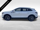 Used 2022 Lincoln Nautilus Reserve w/ Luxury Package image 3