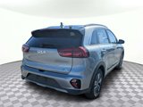 Used 2022 Kia Niro EX image 3