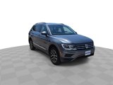 Used 2021 Volkswagen Tiguan SE image 2