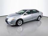 Used 2015 Toyota Camry LE image 3