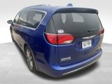 Used 2020 Chrysler Pacifica Limited w/ Tire & Wheel Group image 2