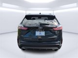 Used 2022 Ford Edge Titanium image 4