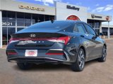 Used 2024 Hyundai Elantra SEL w/ Convenience Package image 3