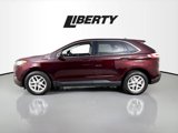 Used 2021 Ford Edge SEL w/ Convenience Package image 4