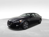 Used 2019 Nissan Altima 2.5 SV image 2