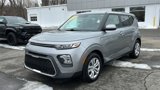 Used 2022 Kia Soul LX image 3