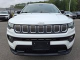 Used 2022 Jeep Compass Latitude image 2