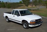 Used 1998 Chevrolet S10 Pickup LS image 3