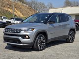 Used 2022 Jeep Compass Limited image 2