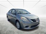 Used 2013 Nissan Versa SV image 2