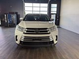 Used 2018 Toyota Highlander LE image 2