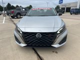 Used 2023 Nissan Altima 2.5 SR image 2