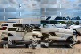Used 2018 Ford Explorer XLT w/ Equipment Group 202A image 6