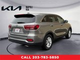 Used 2019 Kia Sorento LX image 3