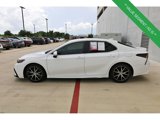 Used 2022 Toyota Camry SE image 5