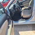 Used 2013 Dodge Avenger SE image 4