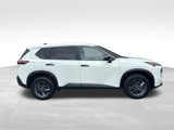 Used 2023 Nissan Rogue S image 5