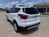 Used 2019 Ford Escape SE image 5