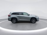 Used 2018 Toyota Highlander XLE image 4