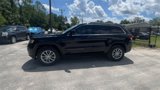 Used 2021 Jeep Grand Cherokee Laredo image 5