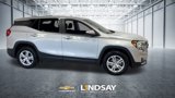 Certified 2022 GMC Terrain SLE image 3