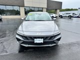 Used 2025 Hyundai Elantra Limited image 2