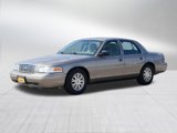 Used 2004 Ford Crown Victoria LX image 3