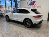 Used 2024 Porsche Macan image 2