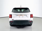 Certified 2022 Kia Sorento LX image 6
