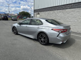 Used 2018 Toyota Camry SE image 3