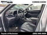 Used 2021 Toyota Highlander Limited image 6