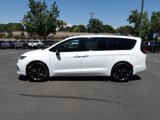 New 2024 Chrysler Pacifica Limited w/ S Appearance Package image 5