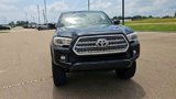 Used 2017 Toyota Tacoma TRD Off-Road w/ Tow Package (A/T) image 3