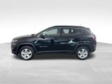 Used 2022 Jeep Compass Latitude image 2