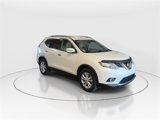 Used 2016 Nissan Rogue SV image 2