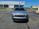 Used 2017 Jeep Cherokee Latitude w/ Cold Weather Group image 2