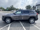 Used 2018 Jeep Cherokee Latitude image 2