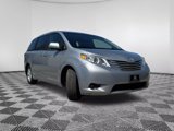 Used 2015 Toyota Sienna LE image 4