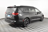 Used 2020 Chrysler Pacifica Touring-L w/ S Appearance Package image 6