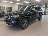 Used 2018 Jeep Grand Cherokee Limited image 3