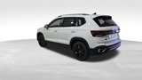 New 2025 Volkswagen Taos SE image 3