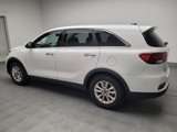 Used 2019 Kia Sorento LX image 3