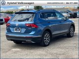 Used 2020 Volkswagen Tiguan SE w/ Panoramic Sunroof Package image 3