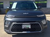 Used 2022 Kia Soul LX w/ Technology Package image 2