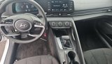 Certified 2024 Hyundai Elantra SE image 6
