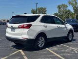 Used 2018 Chevrolet Equinox LT image 3