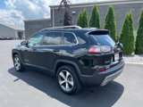 Used 2021 Jeep Cherokee Limited image 3