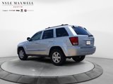 Used 2010 Jeep Grand Cherokee Laredo image 3